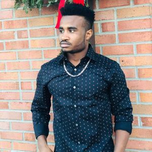 Meet your Posher, Simon